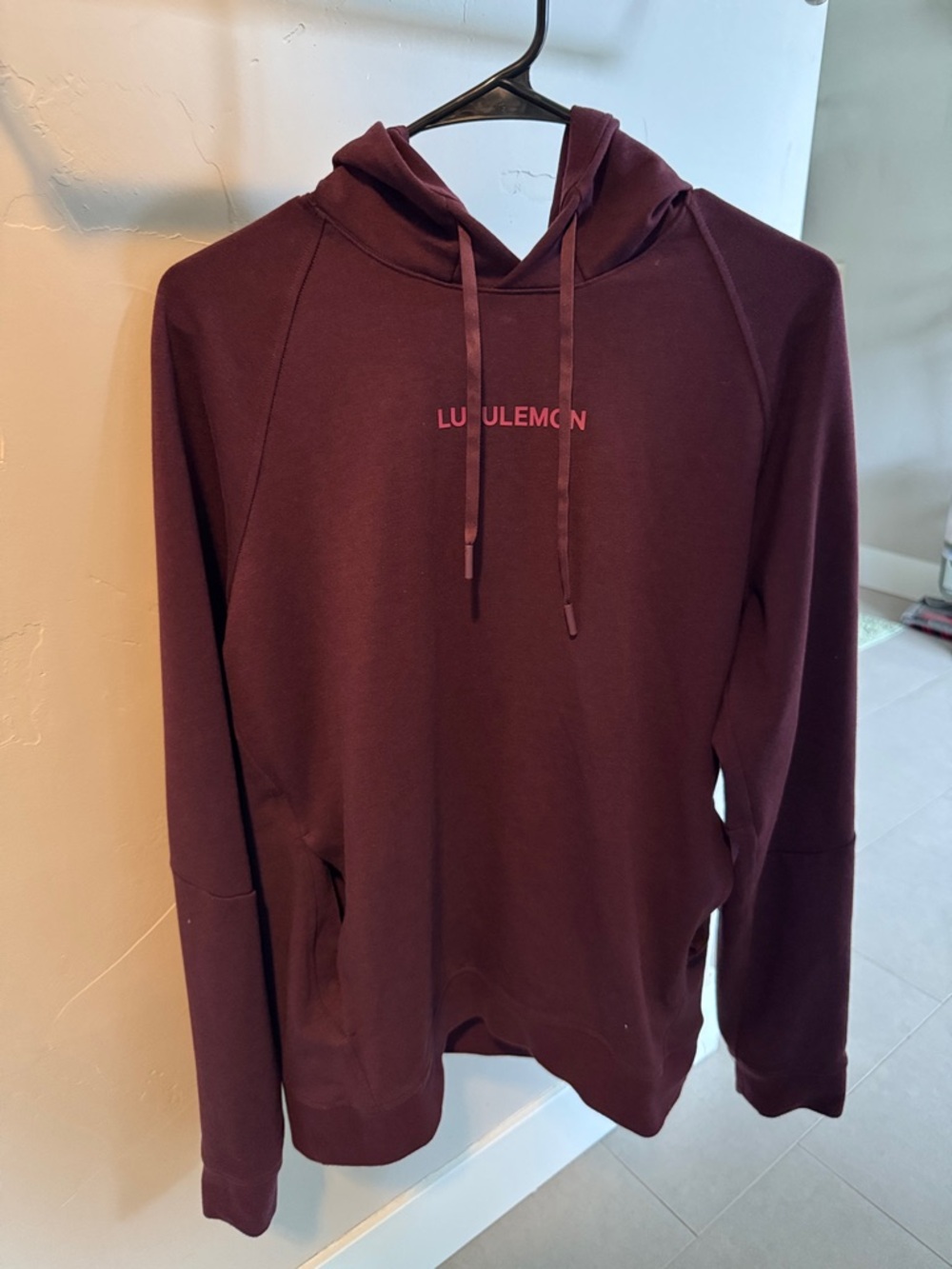 Lululemon sweatshirt